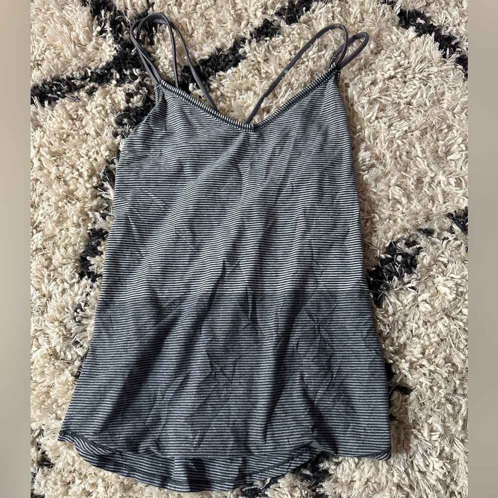 Lululemon tank